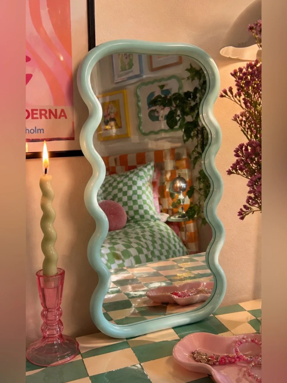 Mini Ultrafragola Style Vintage Aesthetic Wavy Mirror - Medium - Seafoam Green